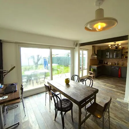 Prázdninový dům Maison Plein Sud Proche De L'ile De Re *